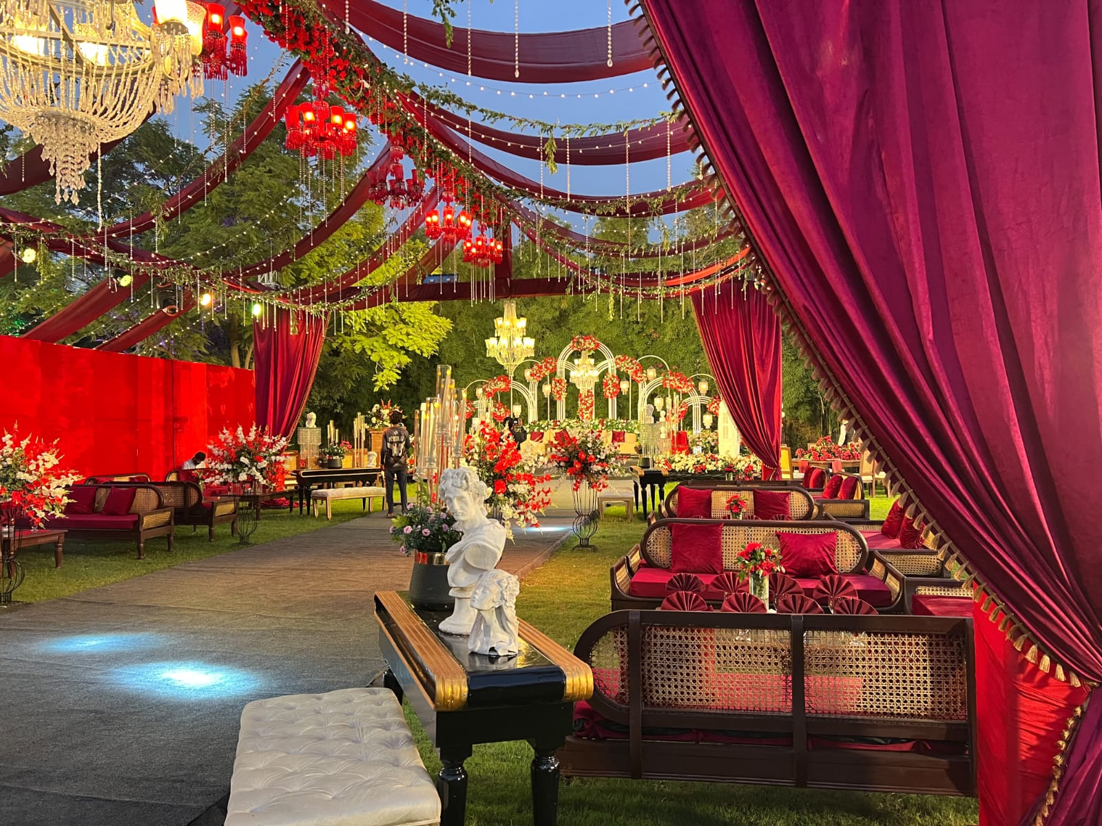high-resolution floral décor detail by Alvi Events & Catering in Lahore
